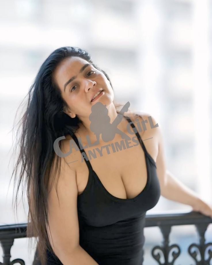 Hi men.. I'm Ritika Freedom young lady