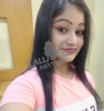 Meet Sonali Khan, a young and charming escort