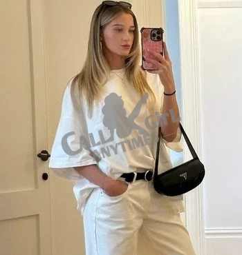 Trusted Call Girls in Gurgaon for Premium Escort Experience