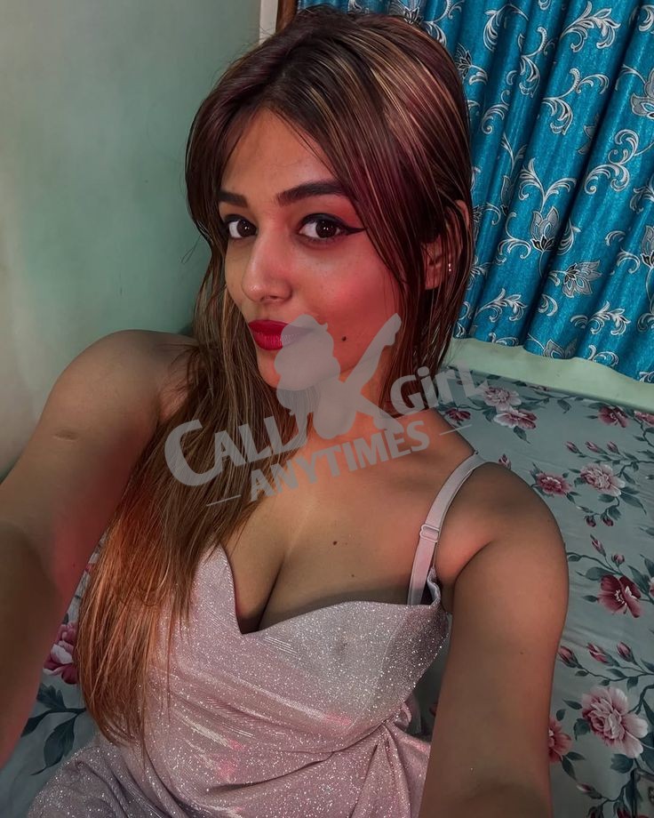 I am Stuti chaudhary, skilled in realising your fantasies. Are you in search of captivating, talented call girls in Mumbai? Your search ends here.