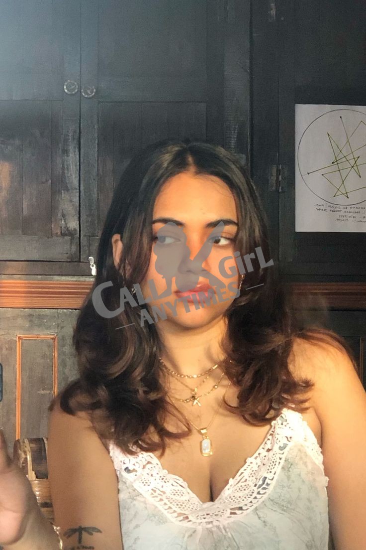 Welcome to Anushka Sharma Goa accompanies