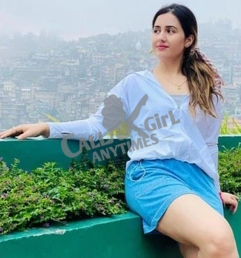 I'm ladylike, beguiling, enthusiastic, cordial, instructed and tasteful