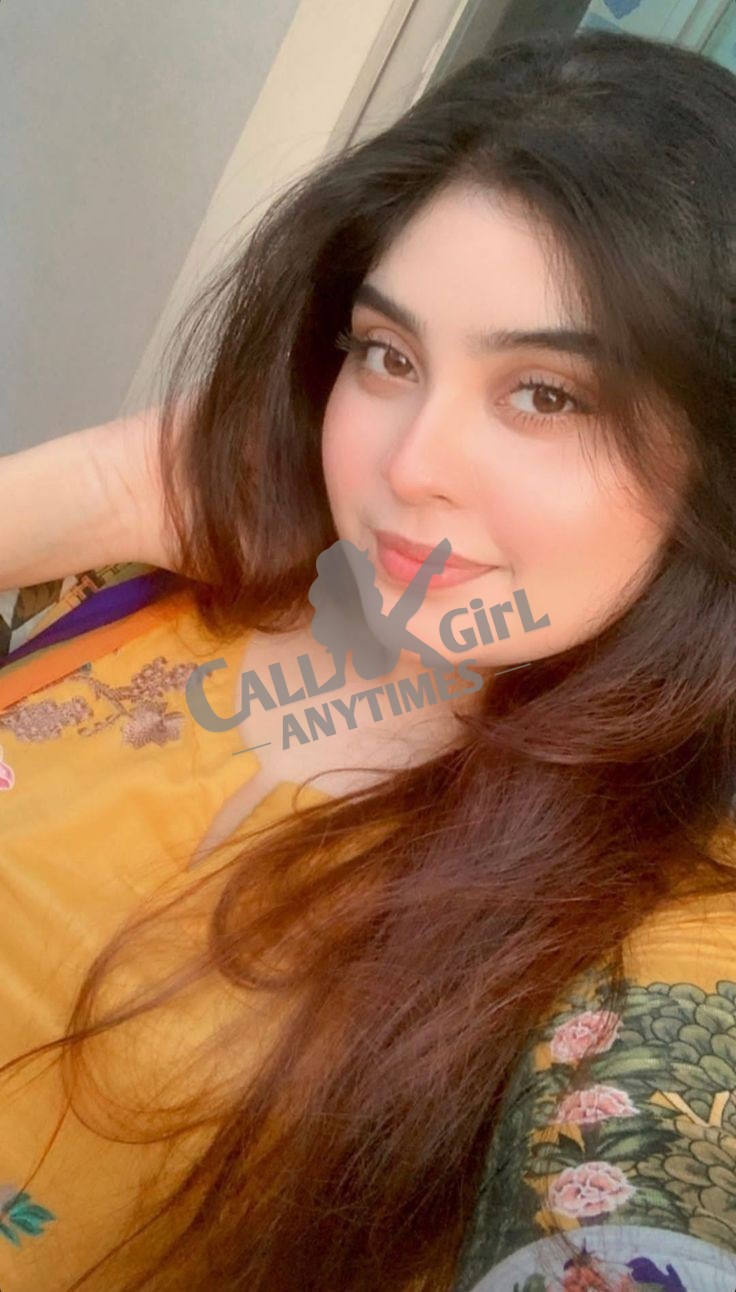 Lip to Lip kissing Without Condom Oral Sex With Elegant Female in No settlement