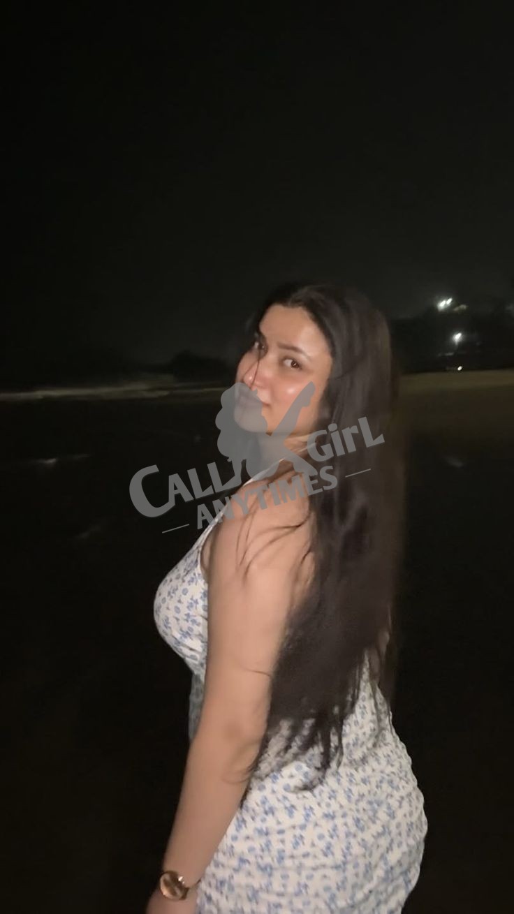 Meet Soniya Pandey, your Independent companion, for an unforgettable night in Bandra