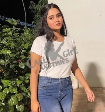 Step into a realm of enchantment with me - Shruti